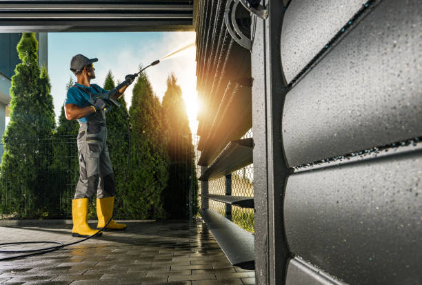 Best Concrete Pressure Washing  in West Liberty, IA